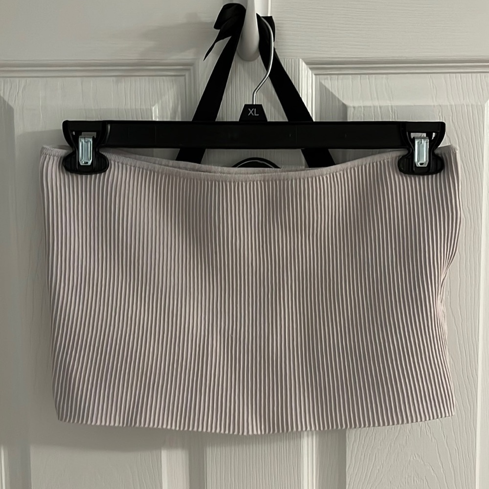 L.A. Heart Stripe Texture Tube Top